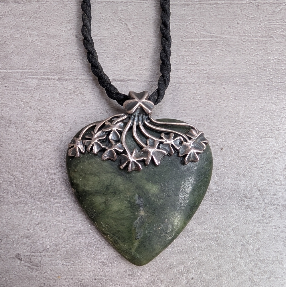 JC Walsh & Sons Ireland Connemara Marble Sterling Silver Heart Pendant Necklace